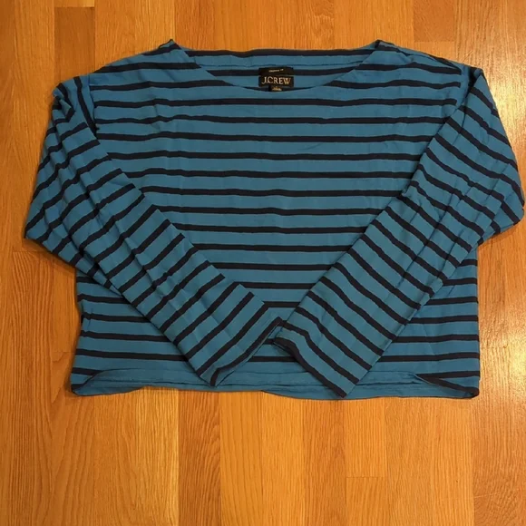 J. Crew Preppy Nautical Coastal Beach Large cropped boat neck Blue Stripe Top - Picture 2 of 7